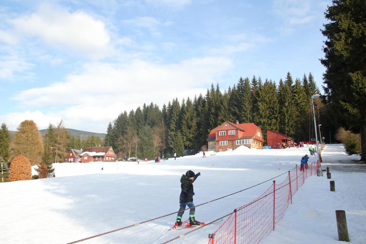 Resident Harrachov Family Apartment Esterno foto